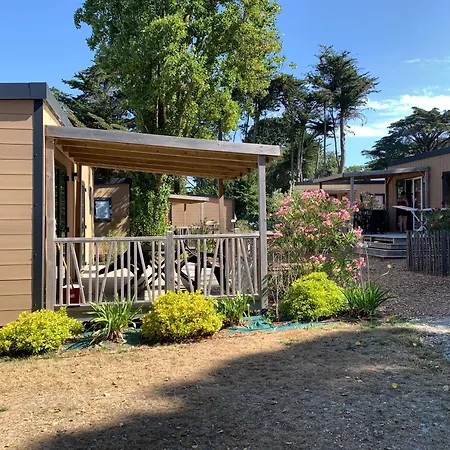 Le Beaupre - Prestation Hoteliere 캠프장 *